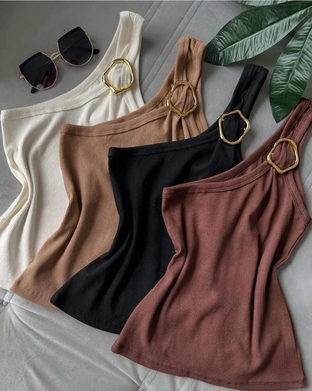 Blusa Canelada Ombro Único Argola Orgânica